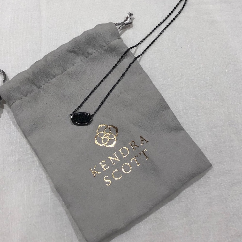 Kendra Scott Elisa Pendant Necklace In Black Drusy